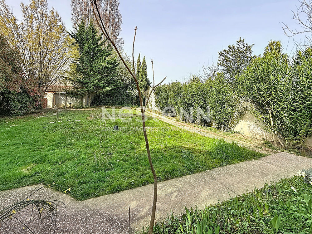 à vendre  Maison Bron (69500)