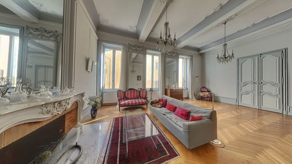 Vente Appartement Appartement Avignon 5 pièce(s) 127m² - cellier et place de parking Avignon