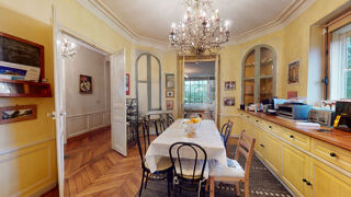  Maison  vendre 10 pices 240 m