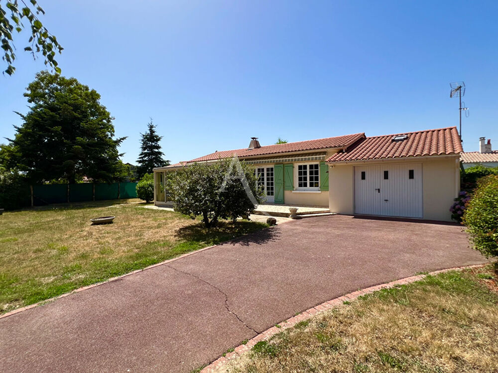 Maison Saint Hilaire La Foret 5 pièce(s) 114 m2