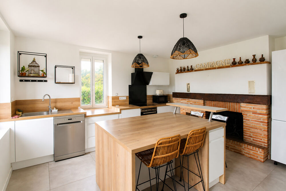 Maison 6 pièces 222 m² · à Castelsarrasin · 222 m² · 285 000 €