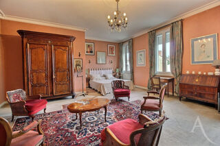  Villa à vendre 8 pièces 248 m²