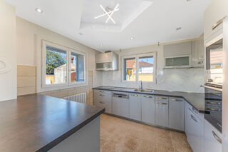  Maison à vendre 6 pièces 181 m²