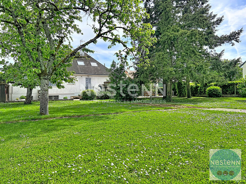 Maison 7 pièces 181 m² · à La Chaussee Saint Victor · 181 m² · 367 000 €