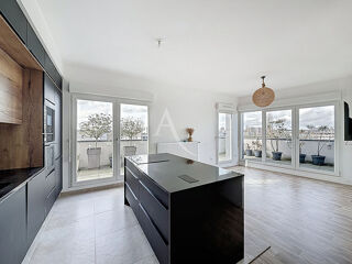  Appartement � vendre 4 pi�ces 77 m�