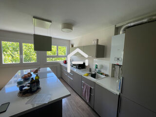  Appartement à louer 3 pièces 64 m²