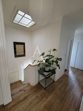  Appartement � vendre 7 pi�ces 205 m�