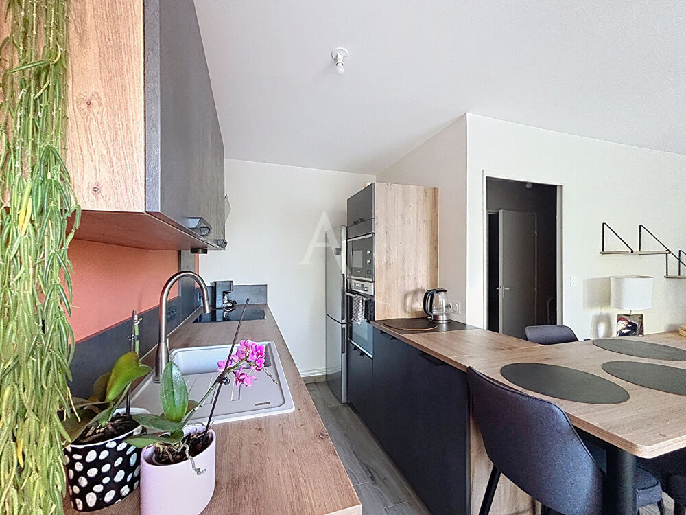 Appartement MEUBLE libre début septembre Angers 2 pièce(s) 45.57 m2