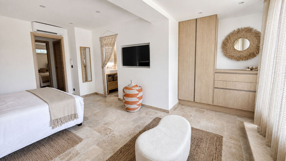 Vente Appartement T3 Rénové - Plage et commerces à pied - Aperçu mer Les issambres