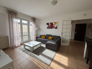  Appartement à louer 3 pièces 67 m²