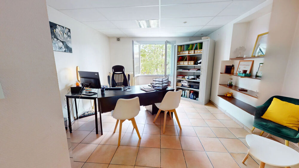   Local Limoux 5 pièce(s) 210 m2 