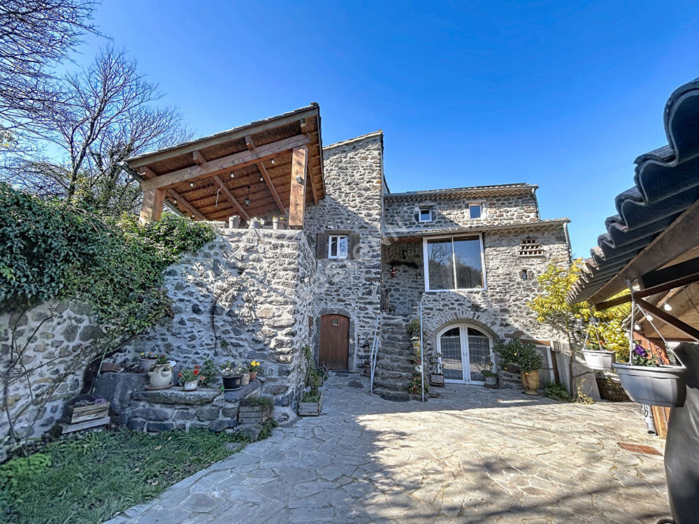 Ancien Haras - Maison en Pierre 196m² + gîtes + piscine