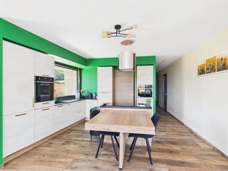  Maison à vendre 8 pièces 366 m²