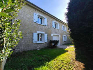  Maison  vendre 10 pices 240 m