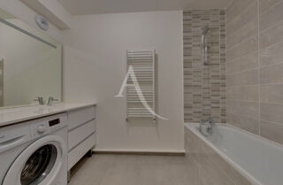  Appartement à louer 3 pièces 64 m²
