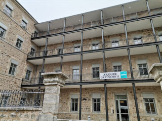  Appartement � louer 3 pi�ces 77 m�