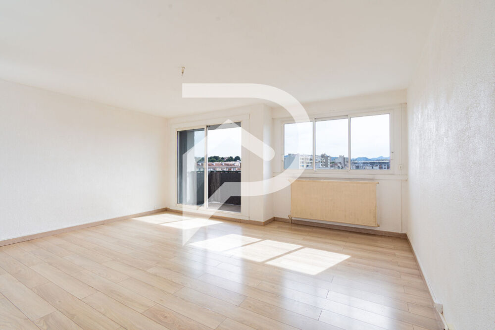 Appartement 4 pièce(s) 76 m2 Marseille 13005