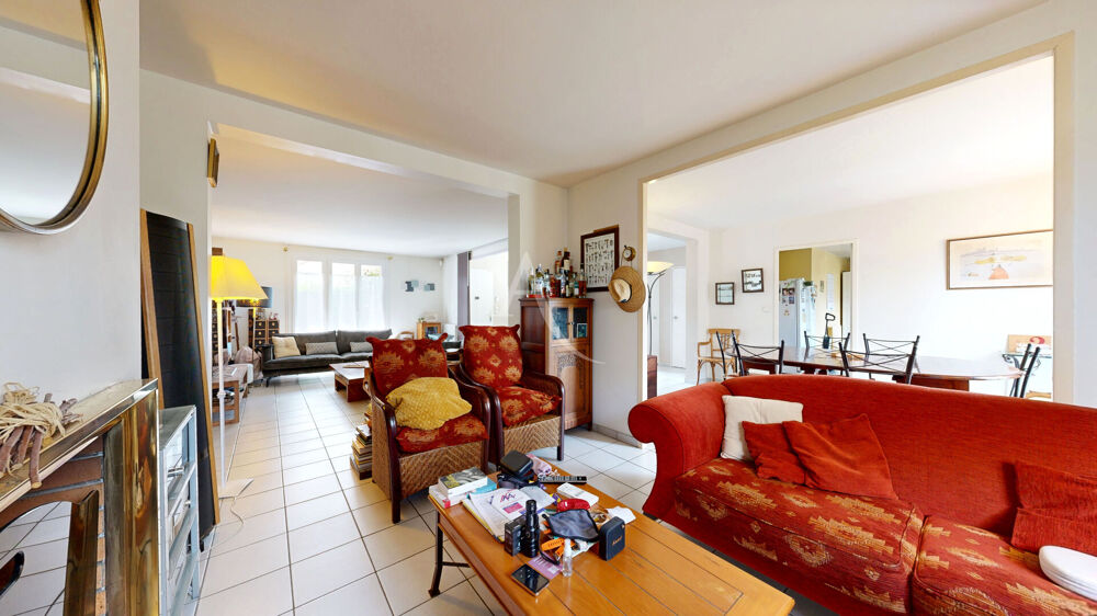 Vente Maison A vendre à Vauréal belle et grande maison familiale de 7 pièces sur terrain de 471 m2 Vaureal