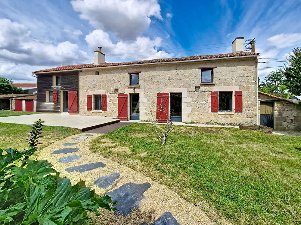 Maison 4 pièces 154 m² · à Doue en Anjou · 154 m² · 244 700 €