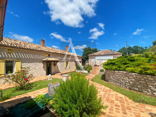  Maison  vendre 6 pices 180 m