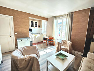  Appartement à louer 2 pièces 31 m²