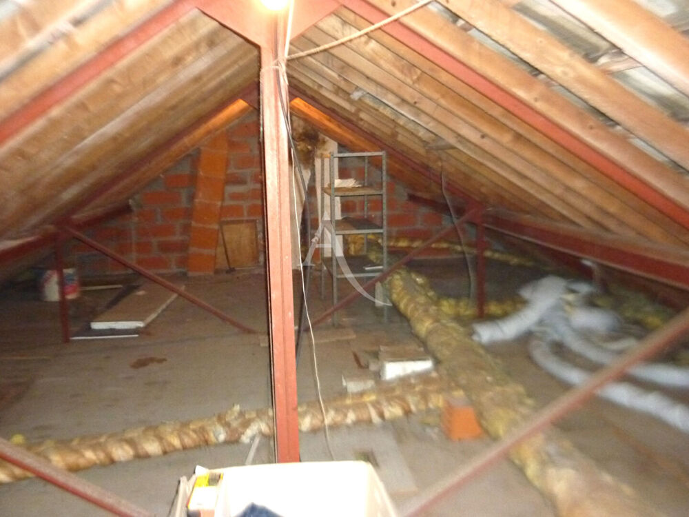 Maison sur 2823m² de terrain et nombreuses dépendances