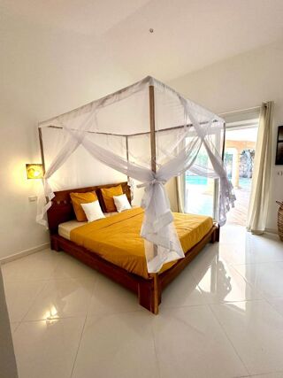  Maison � vendre 4 pi�ces 200 m� Ngaparou