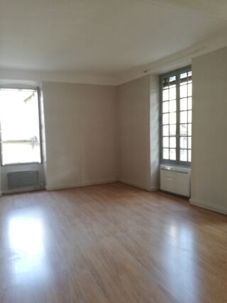  Appartement à louer 5 pièces 116 m²