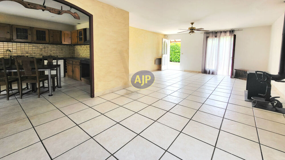 CABANAC ET VILLAGRAINS Maison 140m² avec jardin et garage