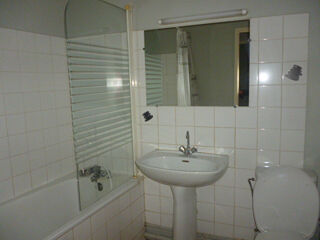  Appartement à louer 3 pièces 85 m²