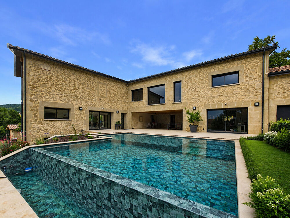 Vente Maison MAISON EN PIERRE RENOVEE D'ENVIRON 366m² sur PARCELLE 13 hectares 1/4h ST DONAT SUR HERBASSE 26260 Saint donat