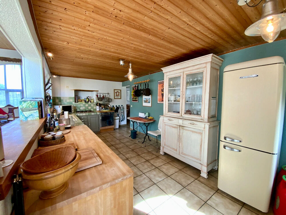 Vente Maison Corps de ferme à la campagne Ozillac