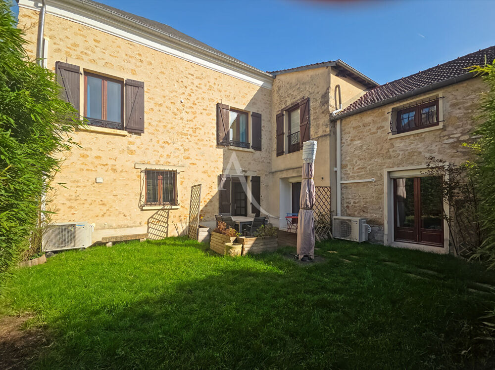 Maison 6 pièces 142 m² · à Oinville sur Montcient · 142 m² · 305 000 €