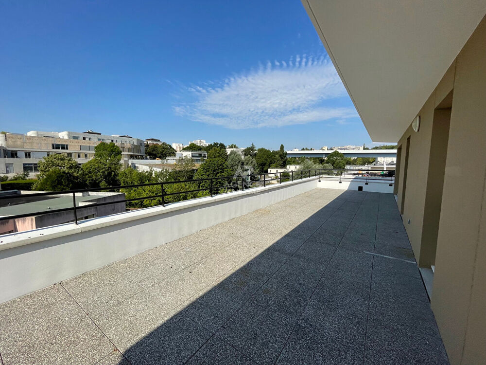 Vente Appartement Appartement Saint Germain En Laye 5 pièces 96.61 m² Terrasse 49 m² Saint germain en laye