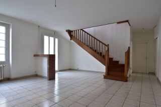  Maison à louer 4 pièces 135 m²