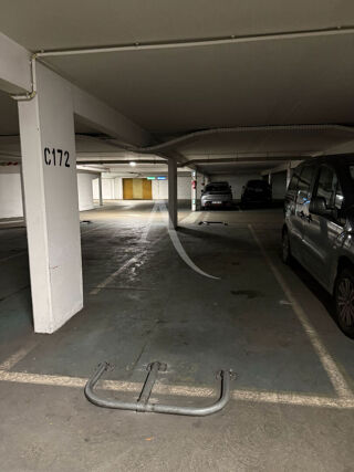  Parking / Garage à vendre 