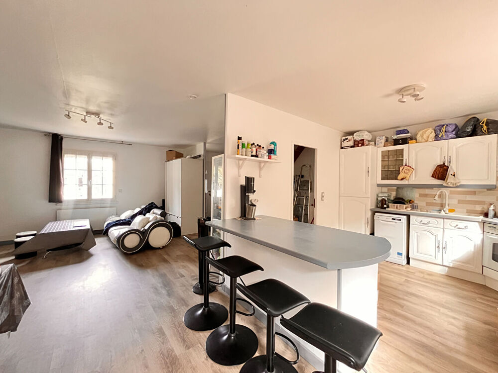 Maison Saint- Denis- En- Val 4 pièces