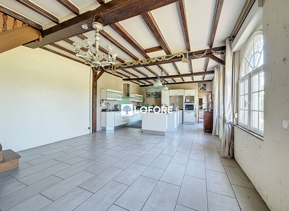 Vente Maison Ancien relais de poste de caractère à Valmont . 246 m² habitables . Jardin clos de 1 061 m² Valmont