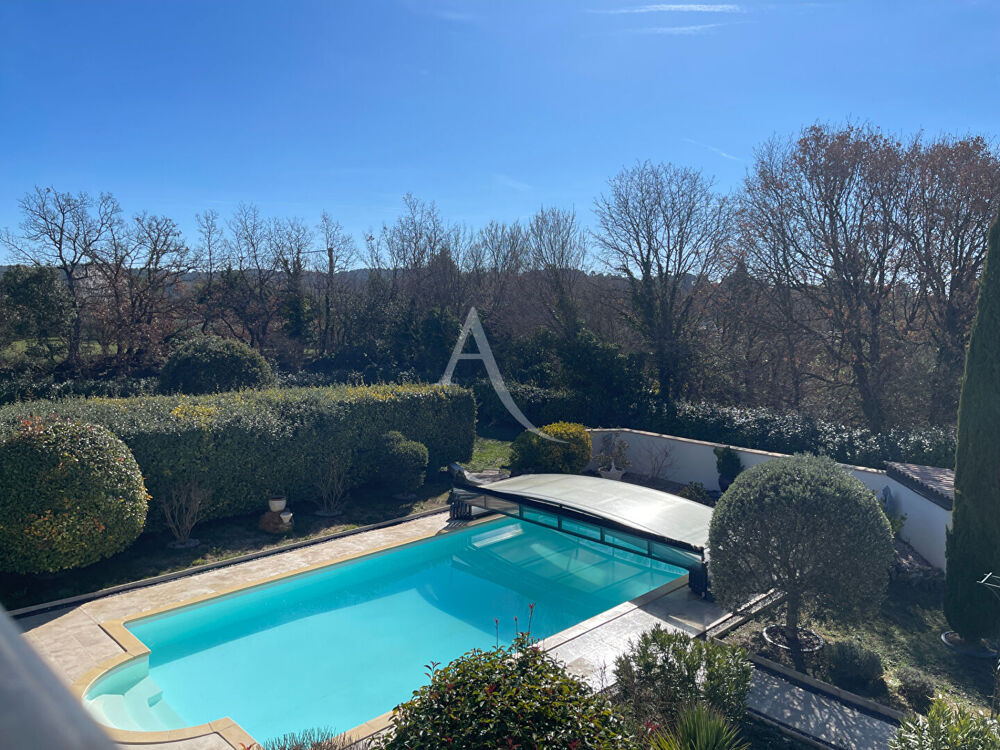 VILLA D'EXCEPTION 200 m2 PISCINE CHAUFFÉE, CALME, SUITES PARENTALES