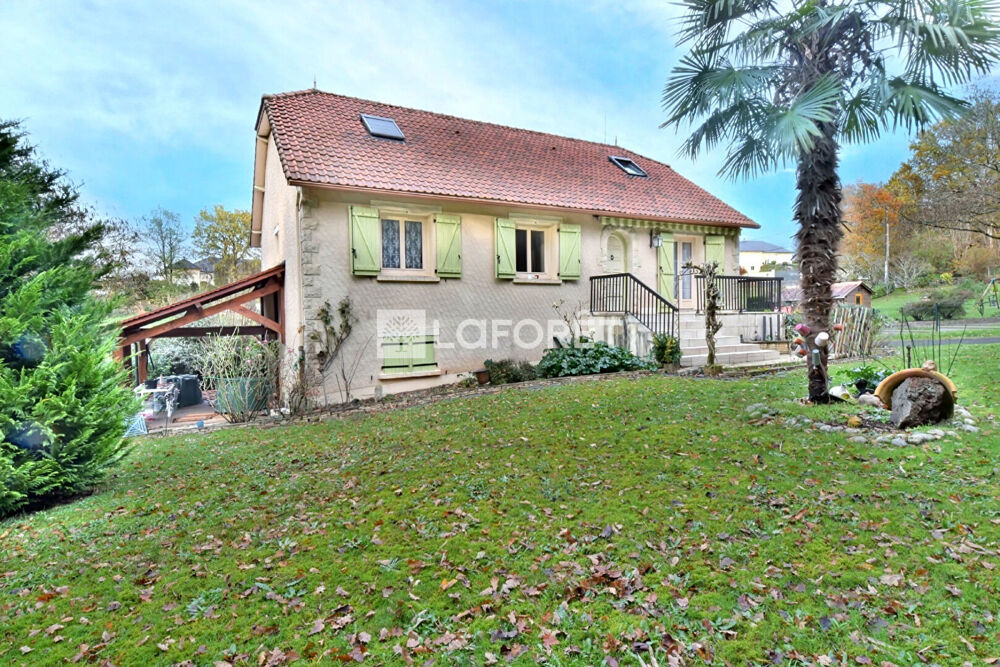 Maison familiale au calme avec jardin plat