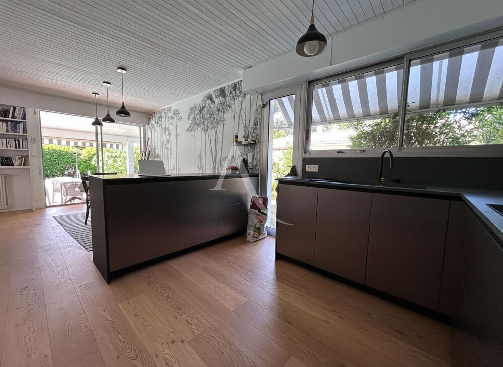 Vente Maison Maison Merignac 6 pièce(s) 152 m2 Merignac