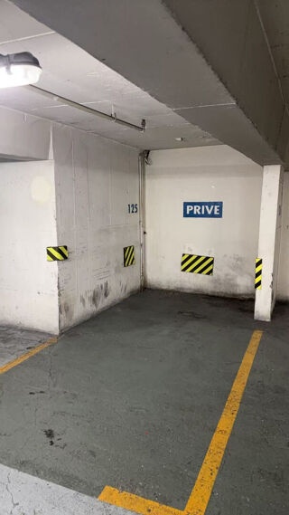  Parking / Garage � vendre 9 m�
