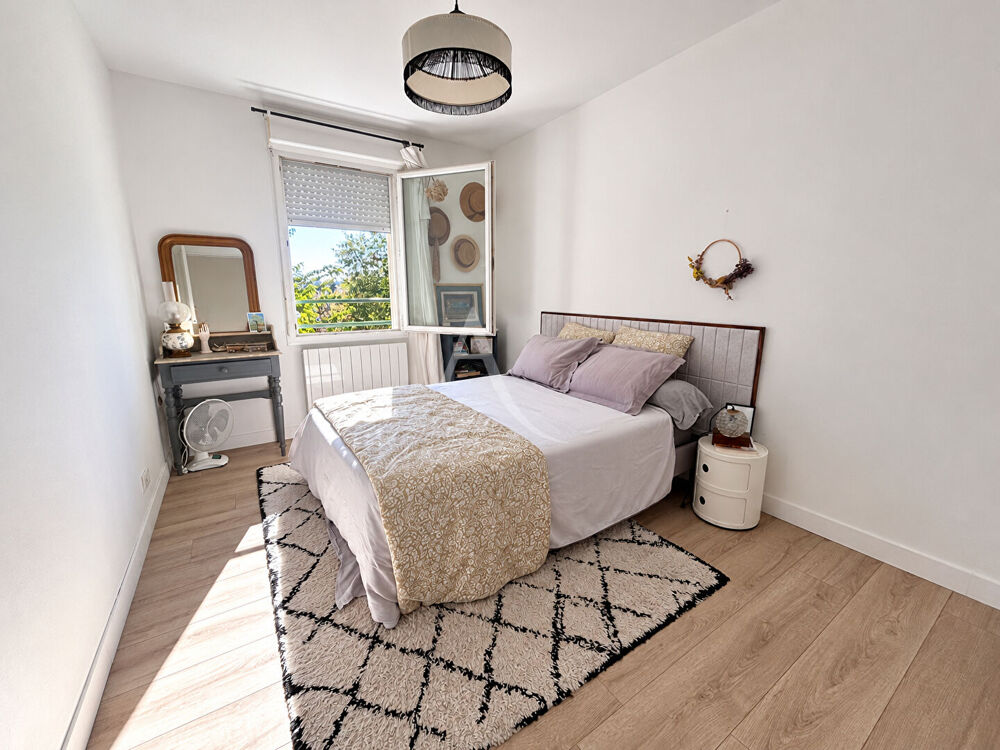 Vente Appartement PESSAC ALOUETTE - Appartement T3 Pessac Alouette 62 m² Pessac
