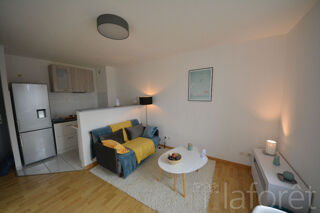  Appartement à louer 2 pièces 26 m²