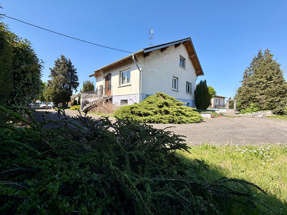 Vente Maison Maison à vendre à Bollwiller - 7 pièces, 142 m², fort potentiel à rénover Bollwiller