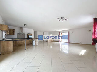  Maison  vendre 5 pices 131 m