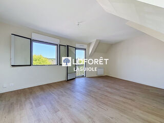  Appartement à louer 3 pièces 61 m²