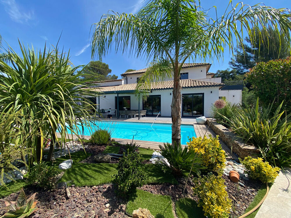 VILLA CONTEMPORAINE - LA BOUVERIE - BIEN D'EXCEPTION