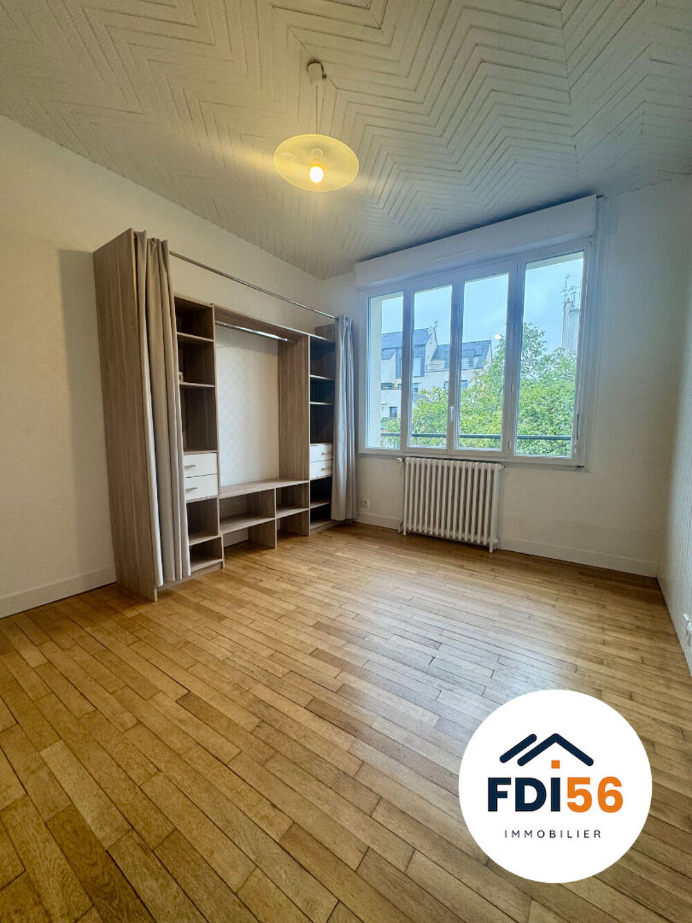 A LOUER - MAISON DE VILLE - LORIENT MERVILLE - 5 CHAMBRES - JARDIN - DOUBLE GARAGE