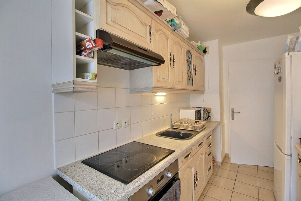 Vente Appartement Appartement  3 pièces 64.34 m2 double exposition, avec deux balcons et un parking couvert Massy